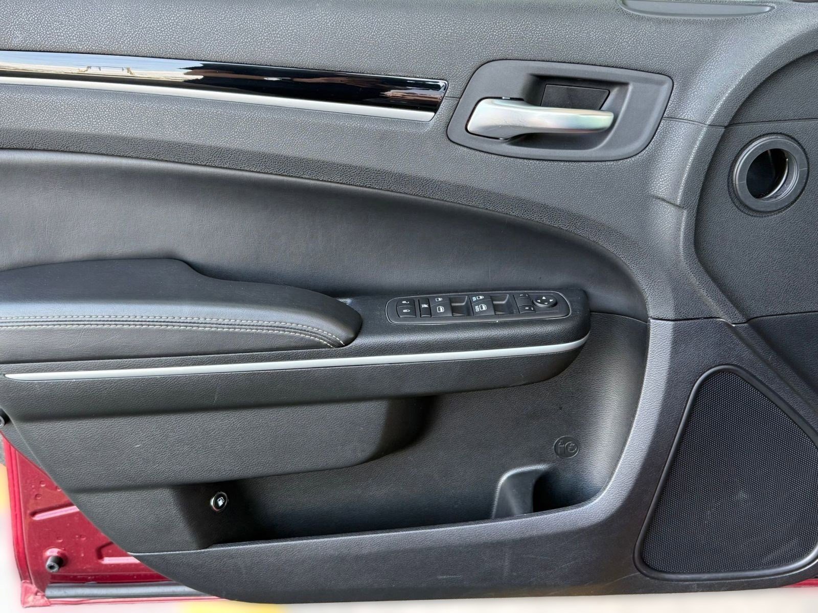 Used 2023 Chrysler 300 S image 23