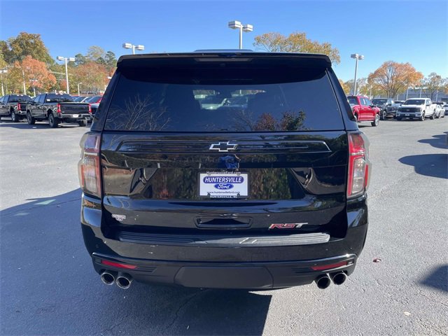 Used 2023 Chevrolet Suburban RST w/ Sport Performance Package image 4