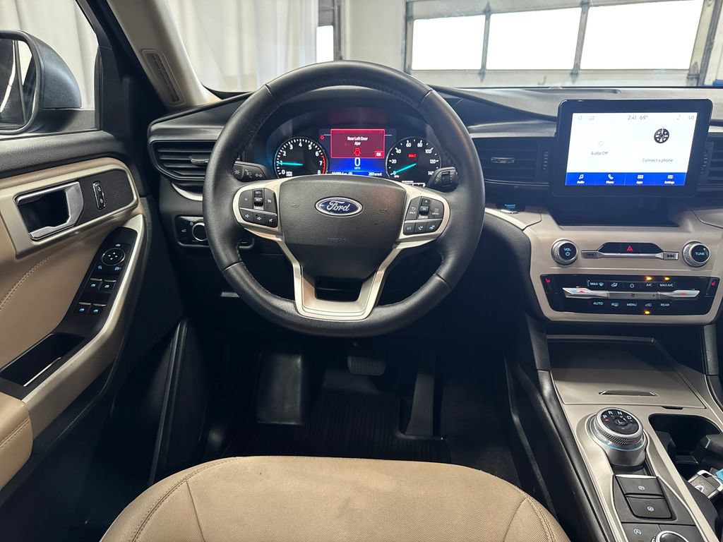 Certified 2023 Ford Explorer XLT AWD/4WD image 13