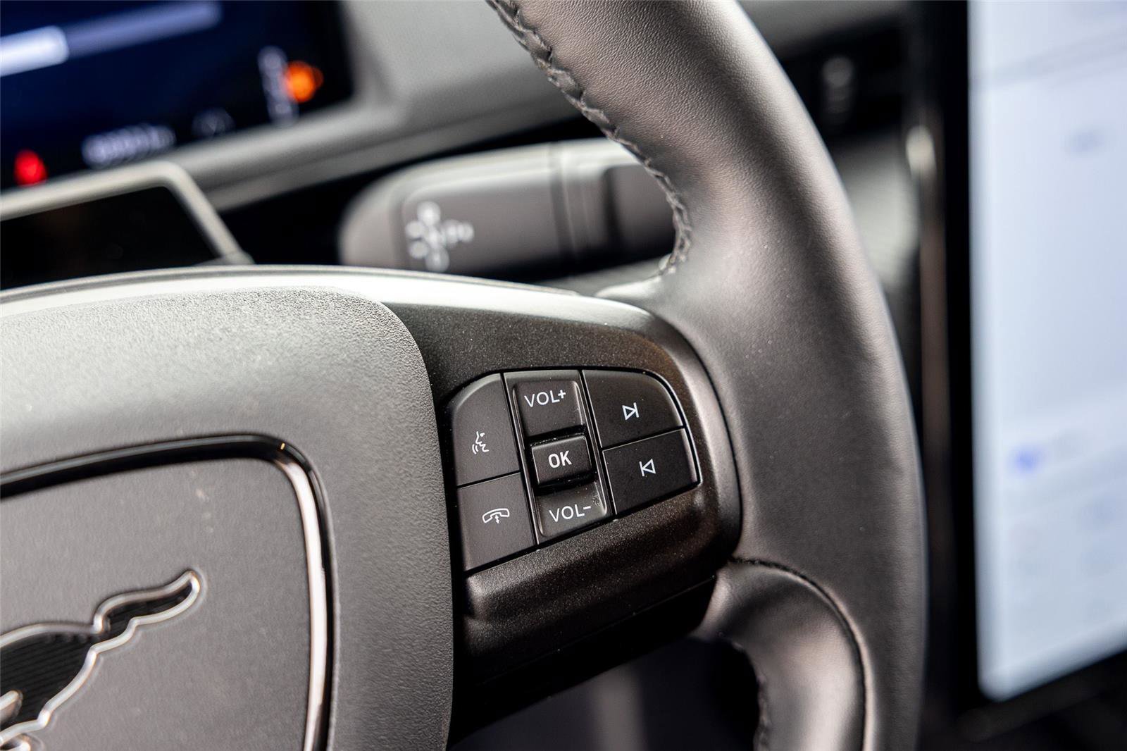 Certified 2025 Ford Mustang Mach-E Select AWD/4WD image 16