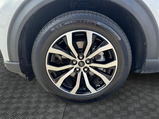 Certified 2025 Ford Explorer ST-Line image 14