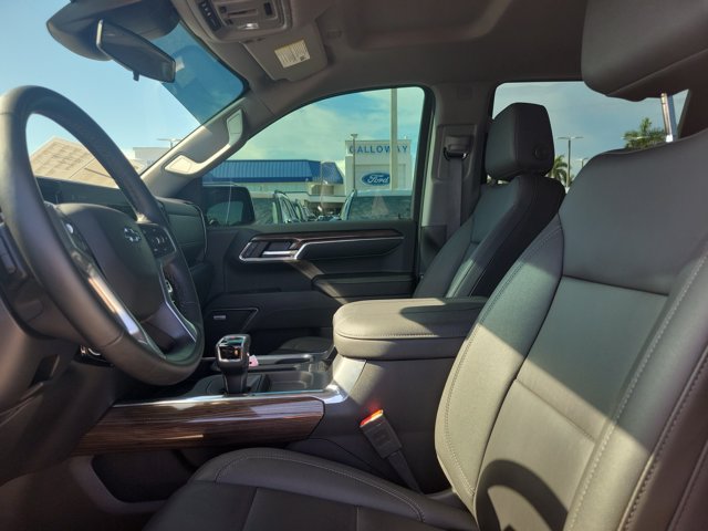 Used 2024 Chevrolet Silverado 1500 RST AWD/4WD image 28