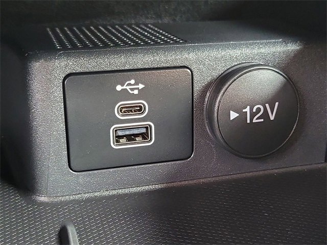 Certified 2025 Ford Escape ST-Line image 15