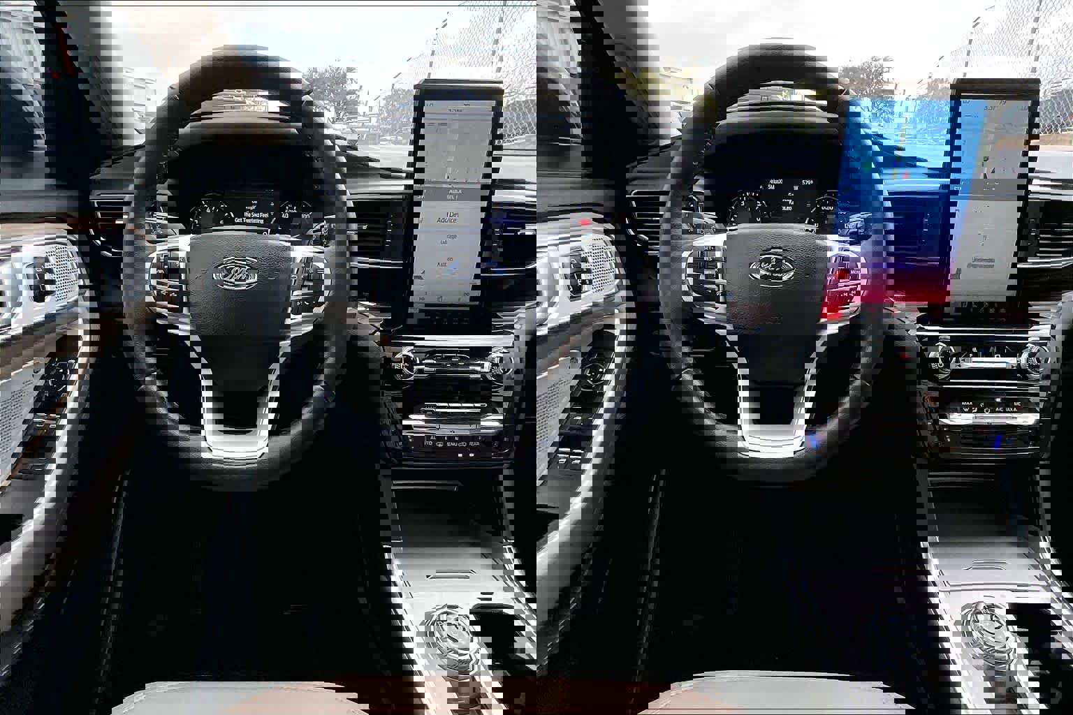 Certified 2023 Ford Explorer Limited w/ Limited Technology Package image 9