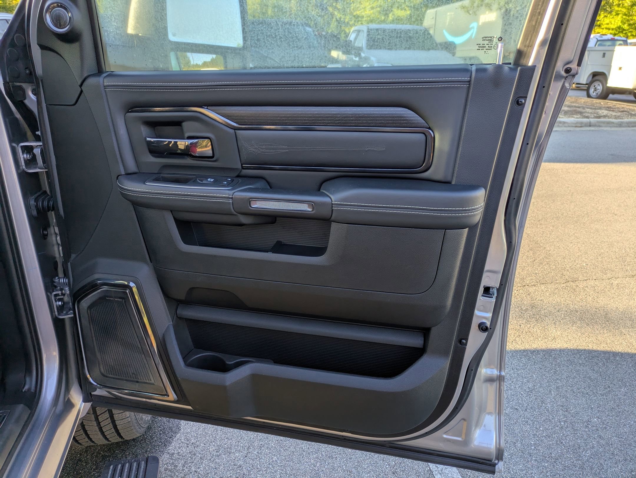 Used 2024 RAM 2500 Limited image 45