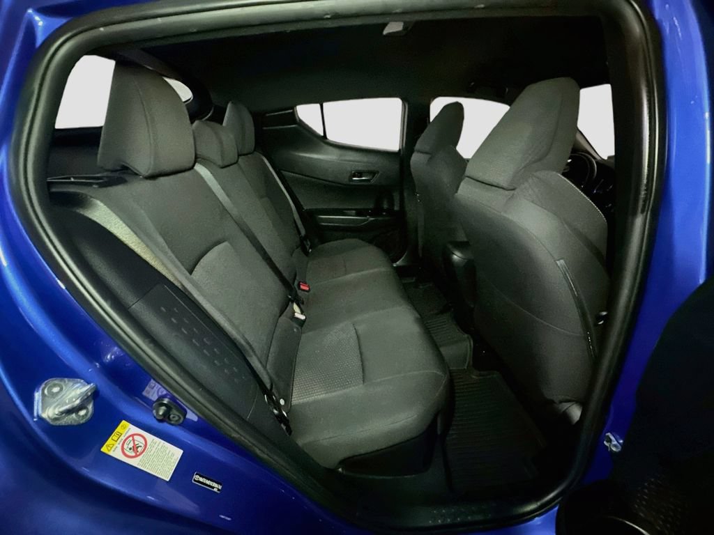 Used 2018 Toyota C-HR XLE FWD image 37