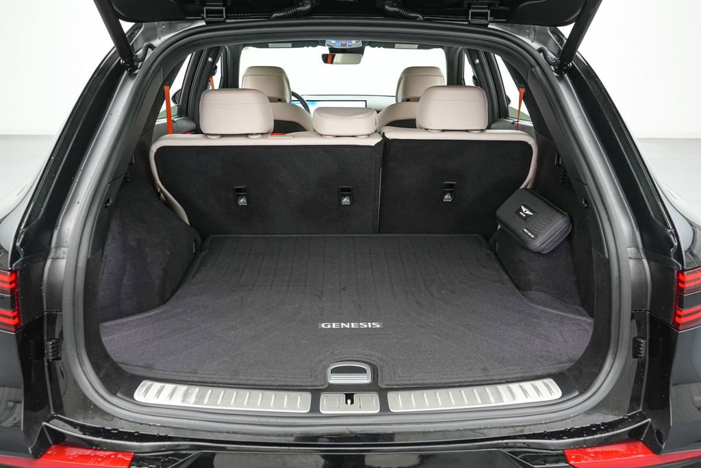 Used 2026 Genesis GV70 3.5T Sport Prestige image 31
