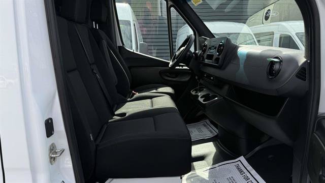 Used 2023 Mercedes-Benz Sprinter 2500 image 21