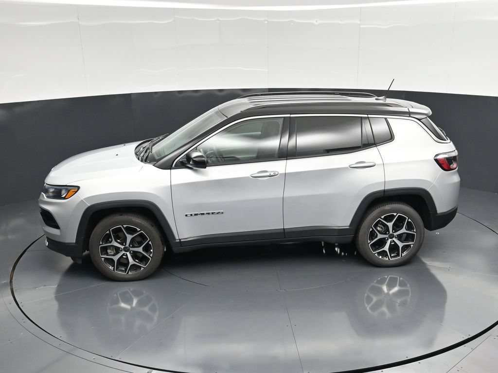 Used 2025 Jeep Compass Limited AWD/4WD image 50