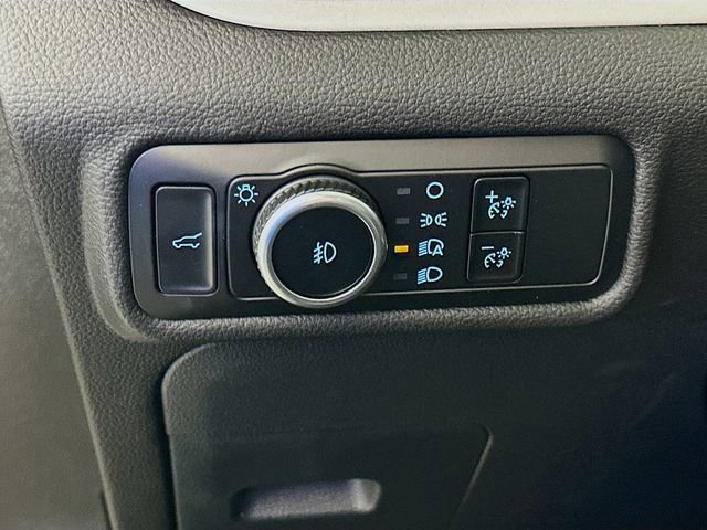 Certified 2023 Ford Explorer XLT w/ Equipment Group 202A image 17