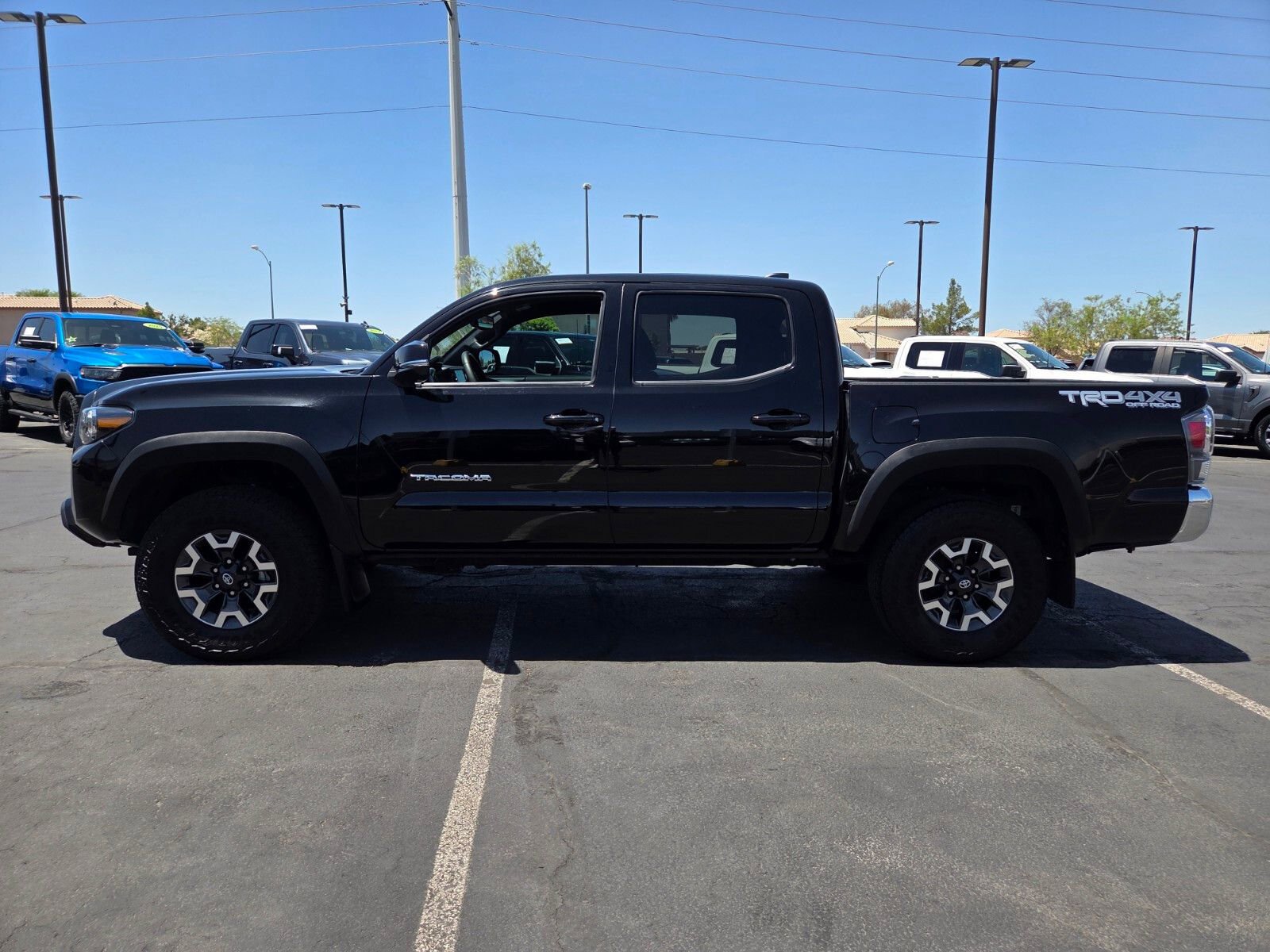 Used 2023 Toyota Tacoma TRD Off-Road AWD/4WD image 3