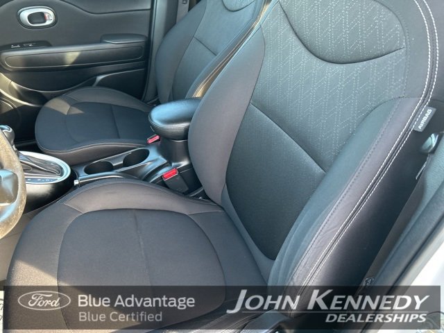 Used 2017 Kia Soul image 12