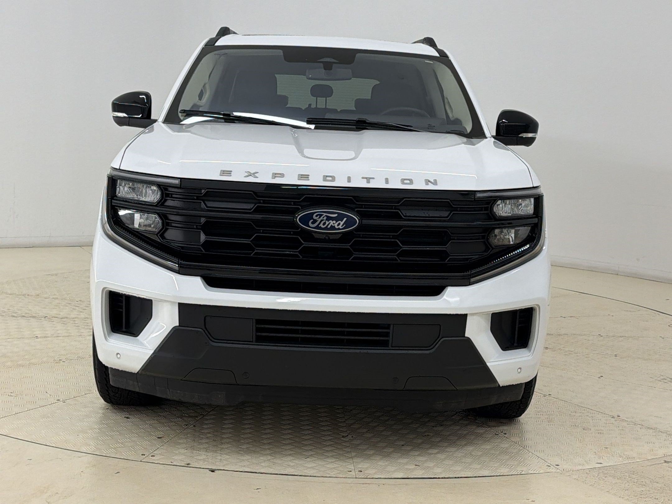 Certified 2025 Ford Expedition Active AWD/4WD image 6