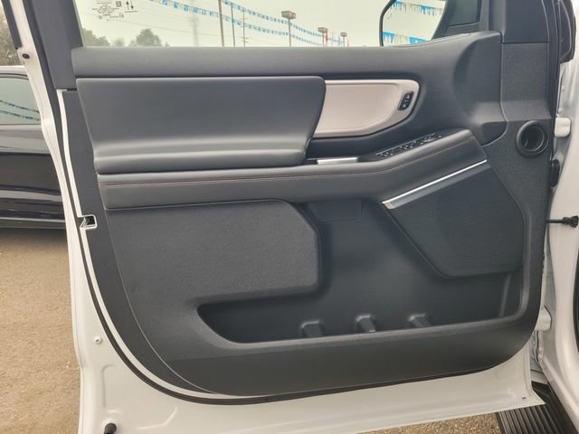 Certified 2025 Ford Expedition Active image 16