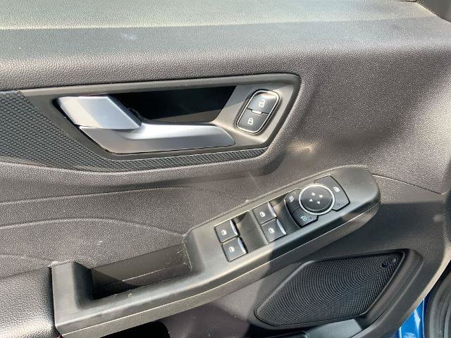 Certified 2023 Ford Escape ST-Line w/ Tech Pack #1 AWD/4WD image 13