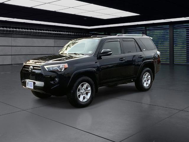 Used 2023 Toyota 4Runner SR5 Premium w/ Moonroof Package image 2