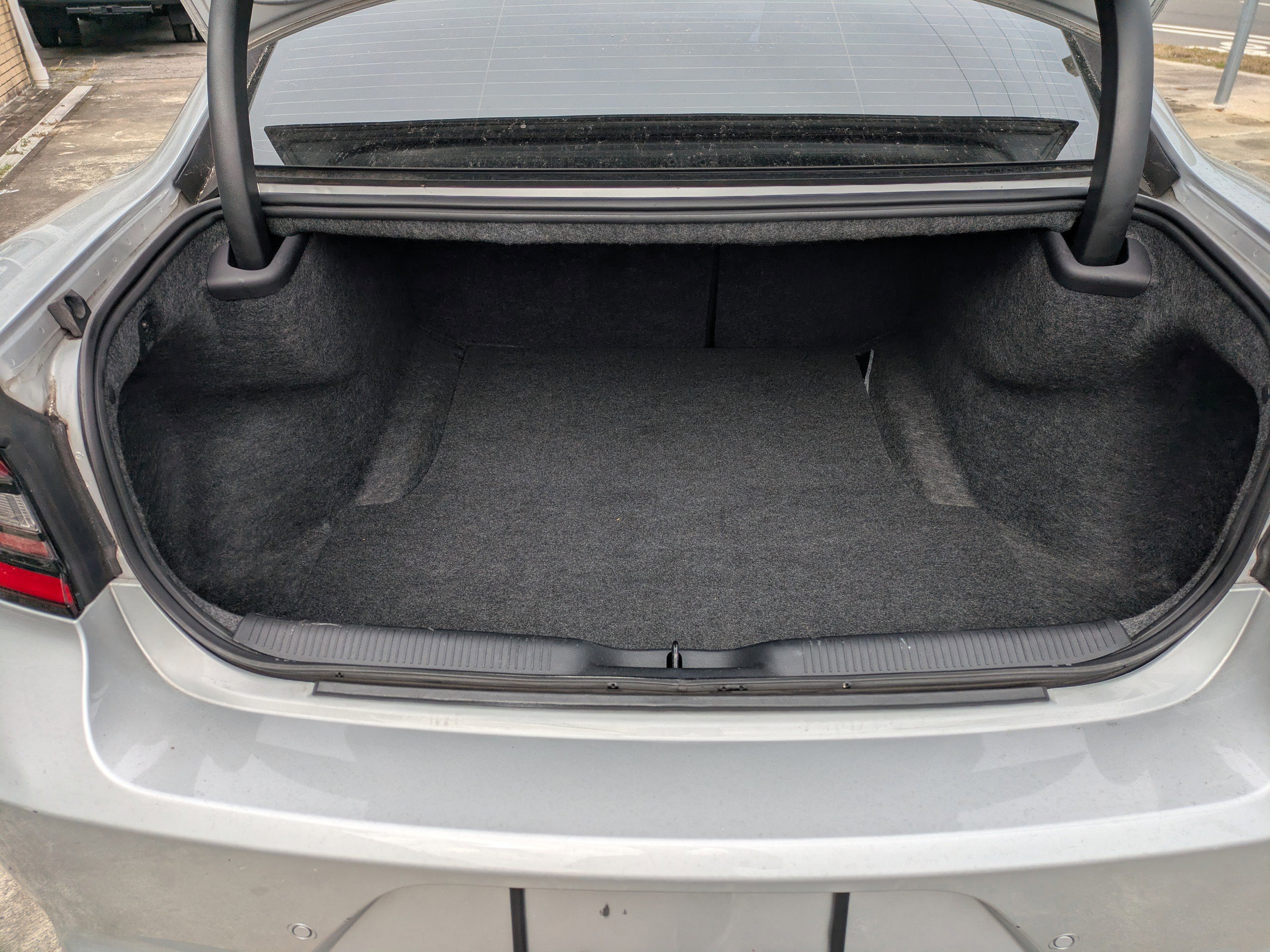 Used 2020 Dodge Charger R/T w/ Blacktop Package image 9