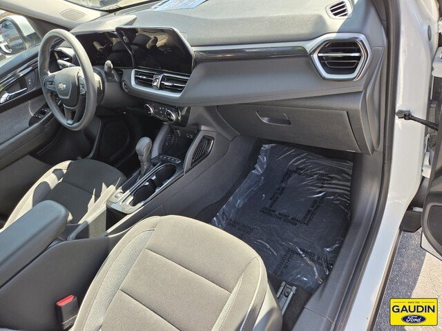 Used 2025 Chevrolet TrailBlazer LT AWD/4WD image 23