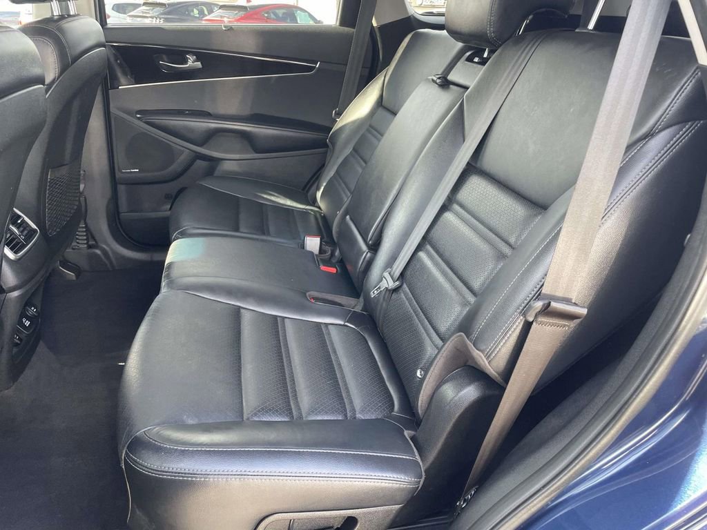Used 2019 Kia Sorento EX w/ EX Touring Package image 21