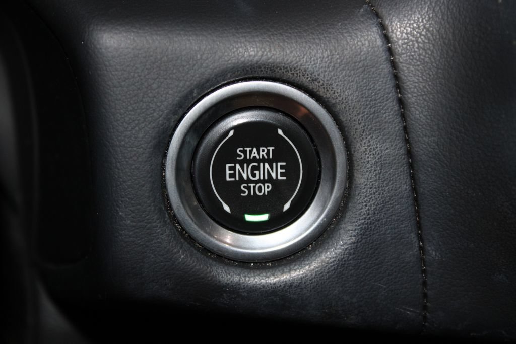 Used 2022 Chevrolet Suburban Premier RWD image 42