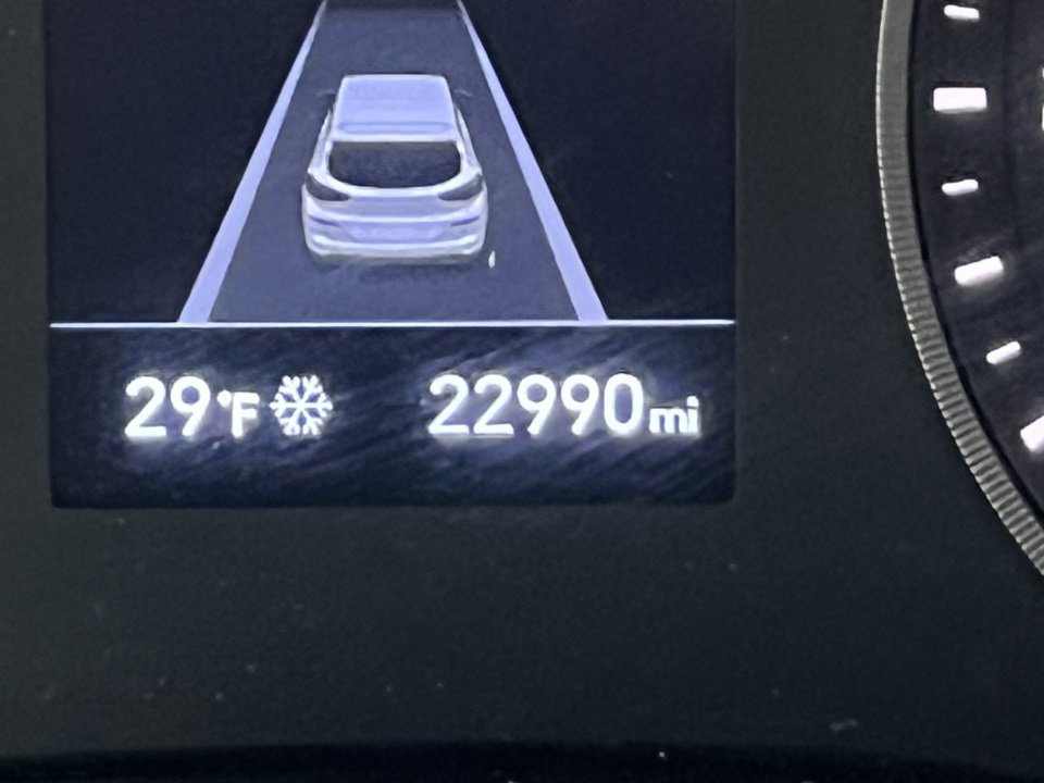 Used 2019 Hyundai Tucson Limited w/ Cargo Package image 12