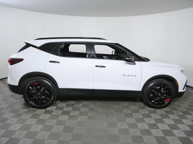 Used 2022 Chevrolet Blazer LT w/ Redline Edition AWD/4WD image 9