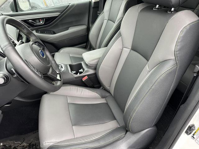 Used 2025 Subaru Outback Onyx Edition image 15