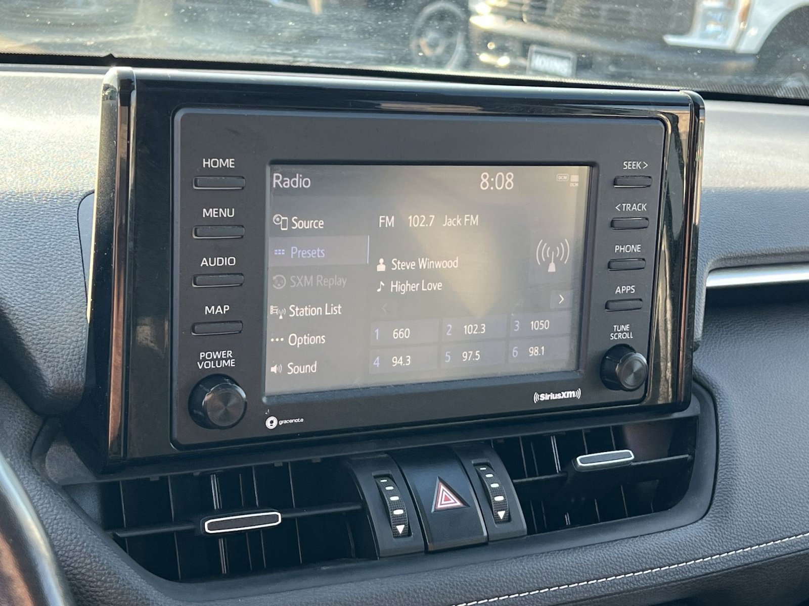 Used 2020 Toyota RAV4 XLE Premium AWD/4WD image 18