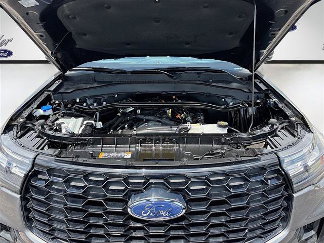 Certified 2025 Ford Explorer ST-Line w/ ST-Line Street Pack AWD/4WD image 34