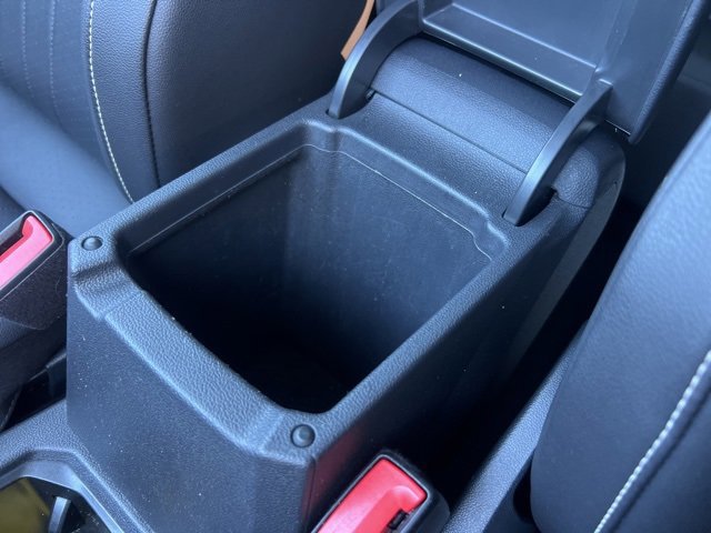 Used 2022 Volkswagen Tiguan SE w/ Panoramic Sunroof Package image 14