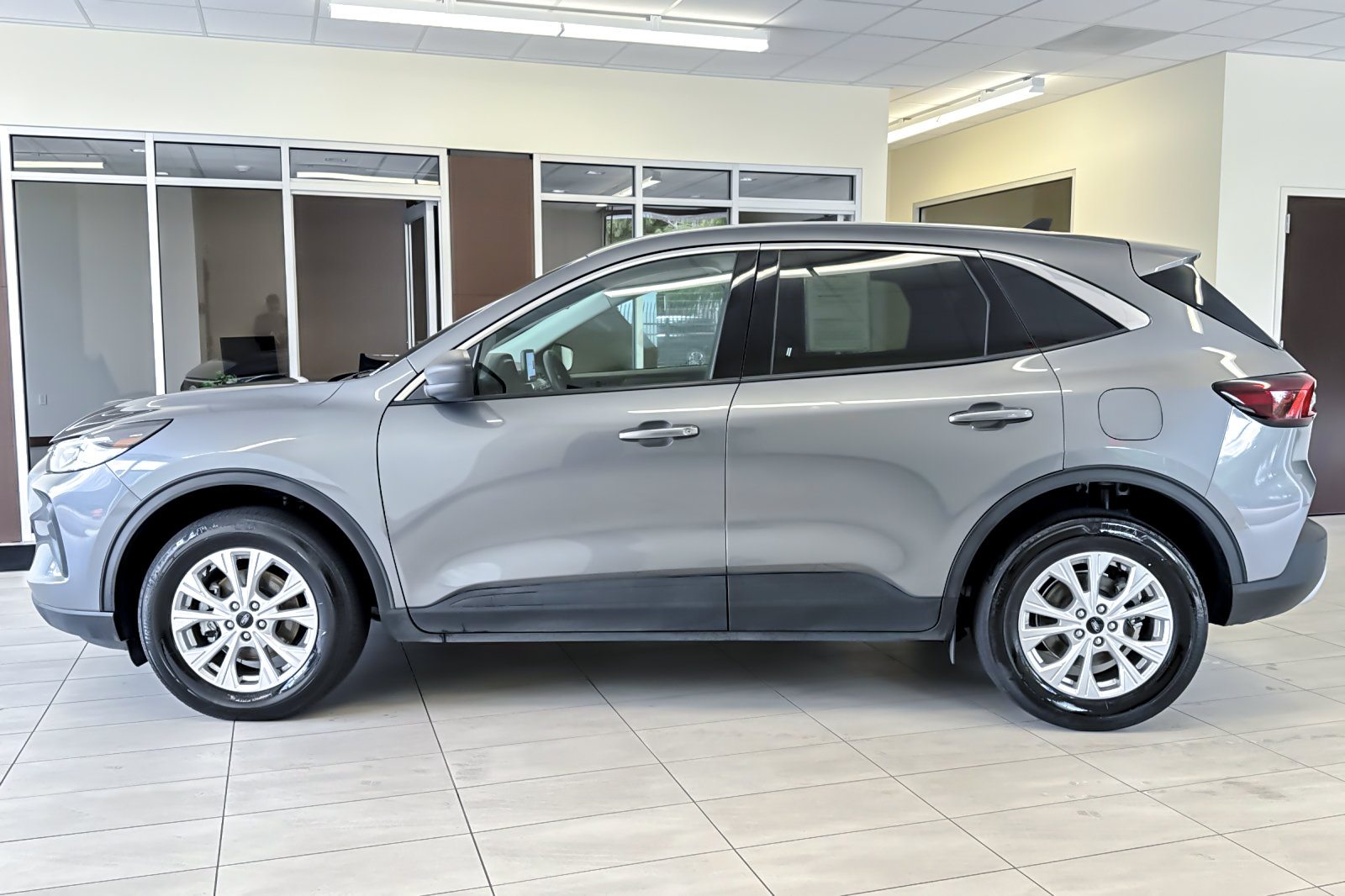 Certified 2024 Ford Escape Active AWD/4WD image 7