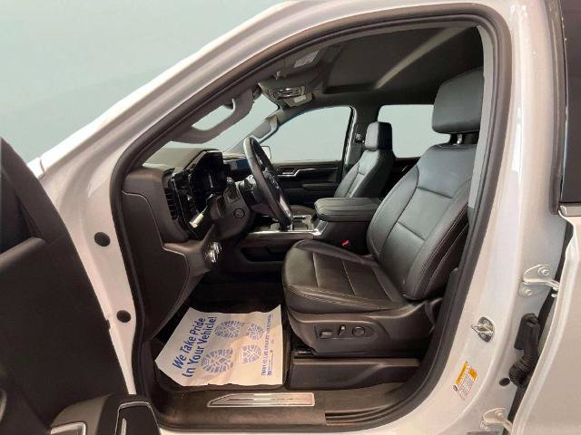 Used 2023 GMC Sierra 1500 SLT w/ SLT Premium Plus Package AWD/4WD image 14