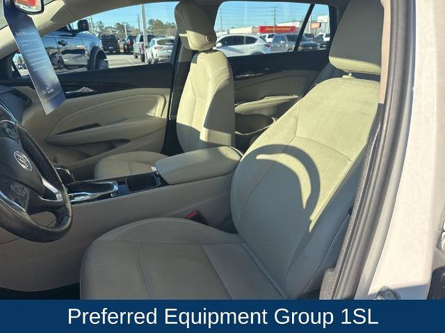 Used 2019 Buick Regal Essence w/ Sights and Sounds Package image 11