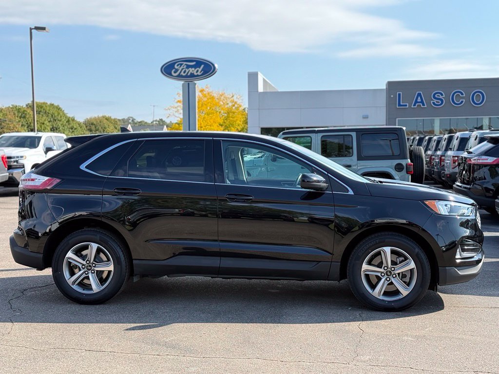 Certified 2024 Ford Edge SEL w/ Convenience Package AWD/4WD image 32
