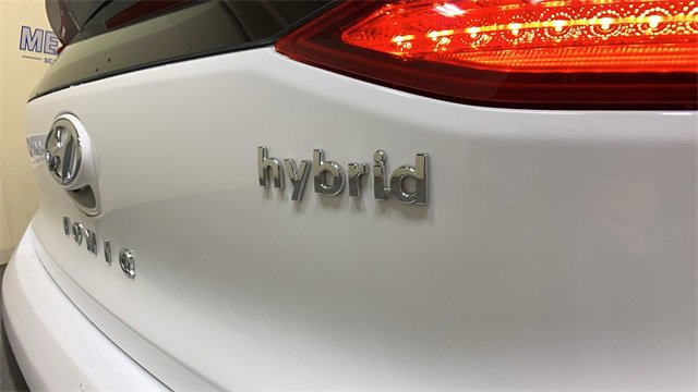 Used 2019 Hyundai Ioniq SEL image 16