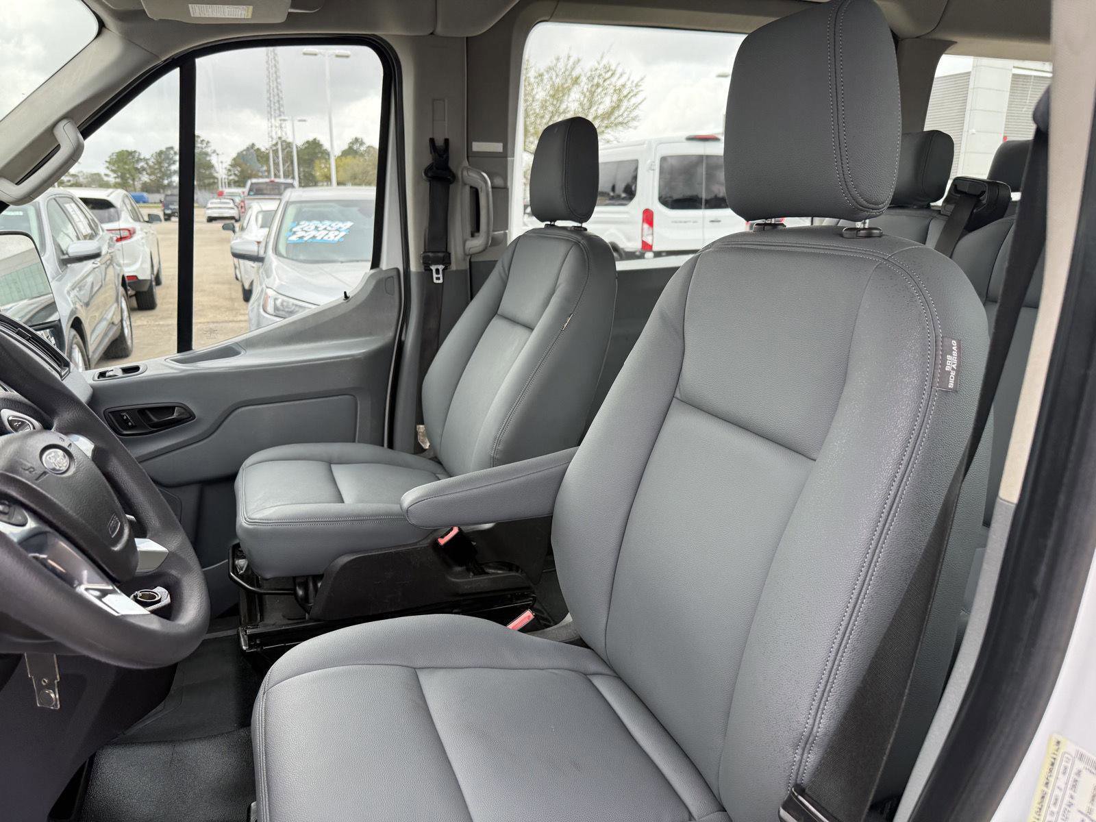 Certified 2019 Ford Transit 350 XL image 13