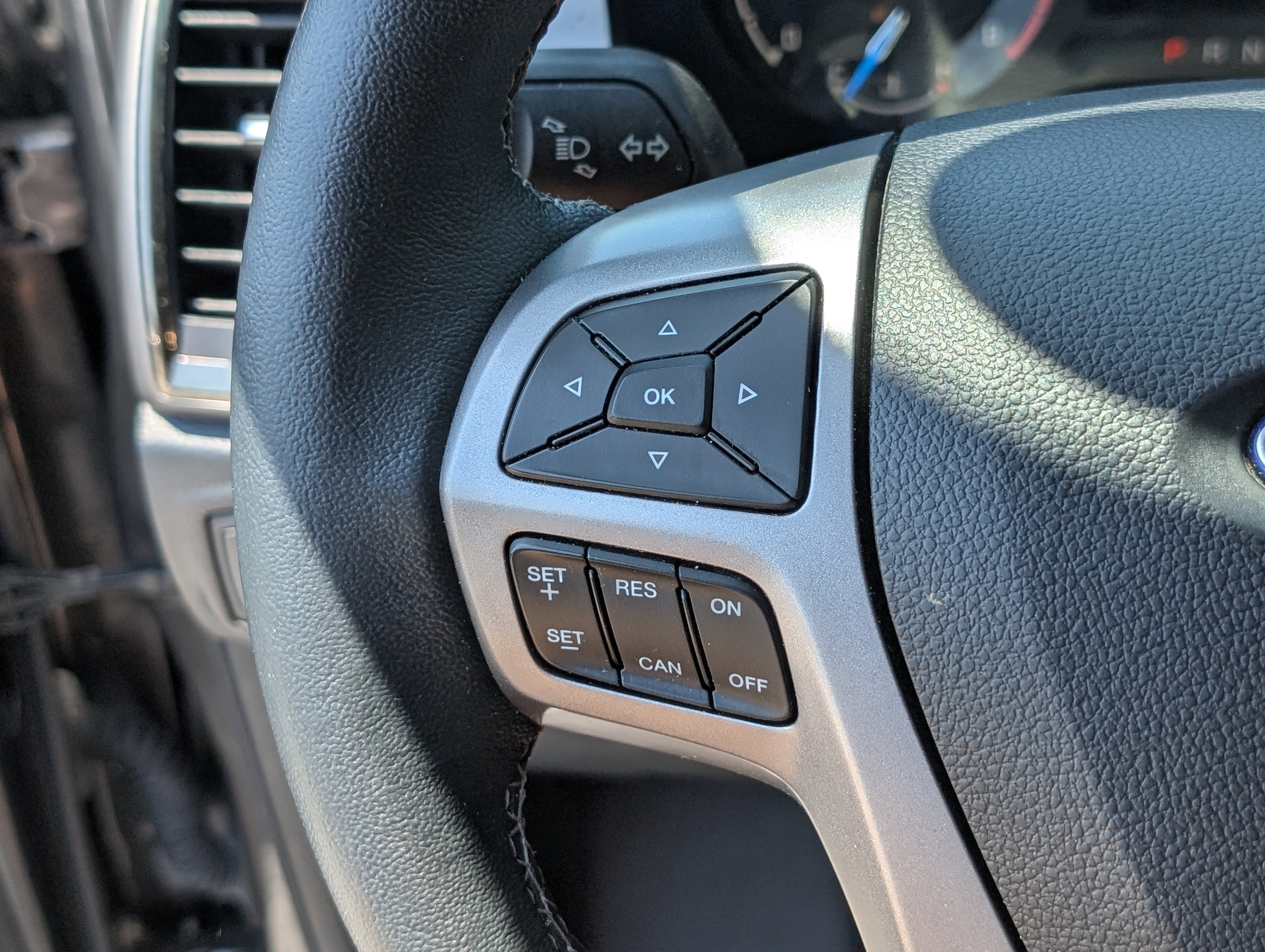 Certified 2019 Ford Ranger XLT w/ Equipment Group 302A Luxury AWD/4WD image 25