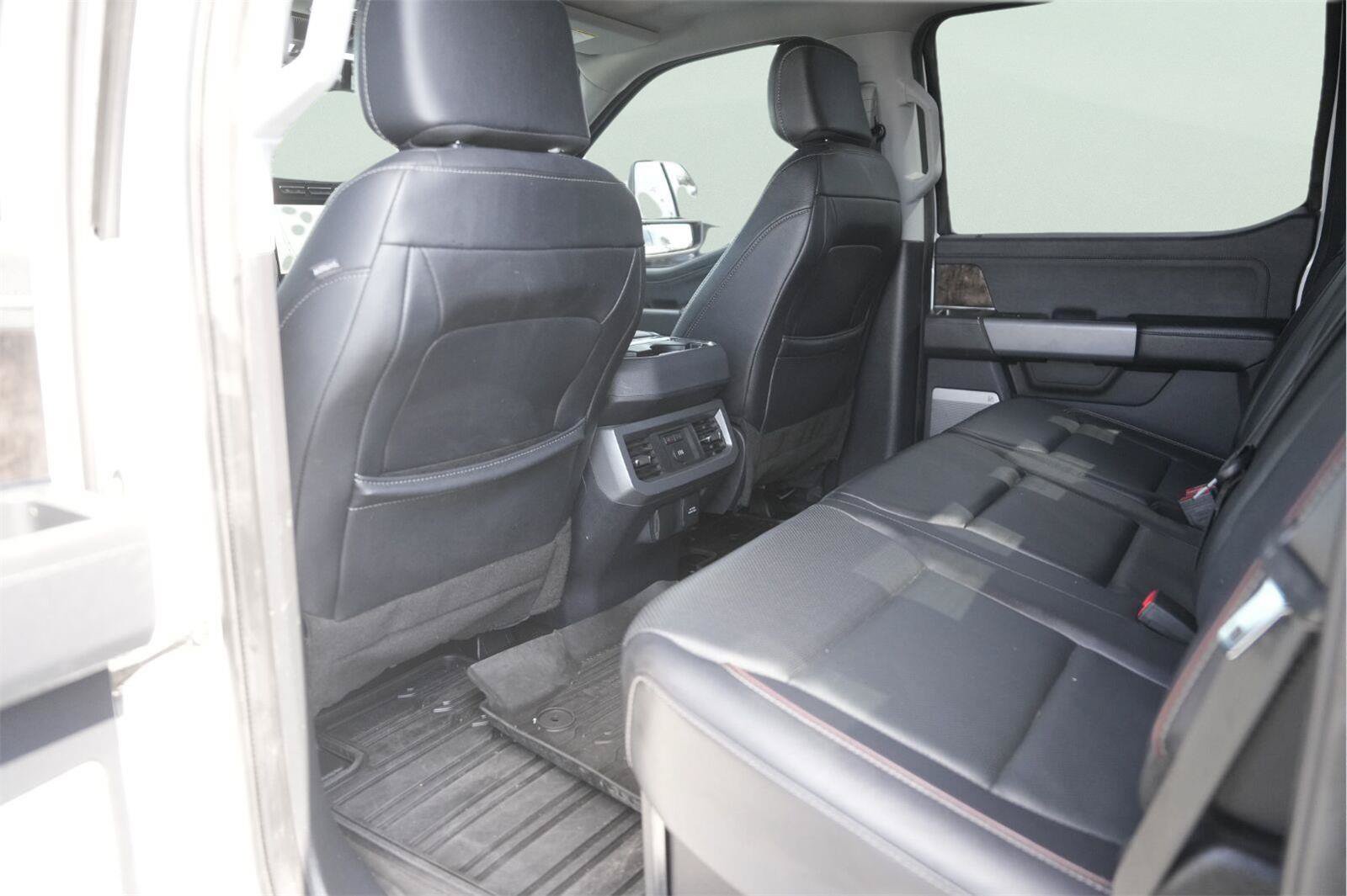 Certified 2023 Ford F450 Lariat w/ Camper Package AWD/4WD image 12