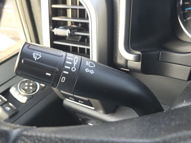 Certified 2019 Ford F350 Lariat w/ Lariat Ultimate Package image 49