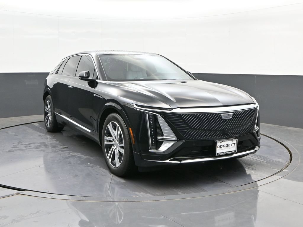 Used 2024 Cadillac Lyriq Luxury w/ LPO, Floor Liner Package RWD image 22