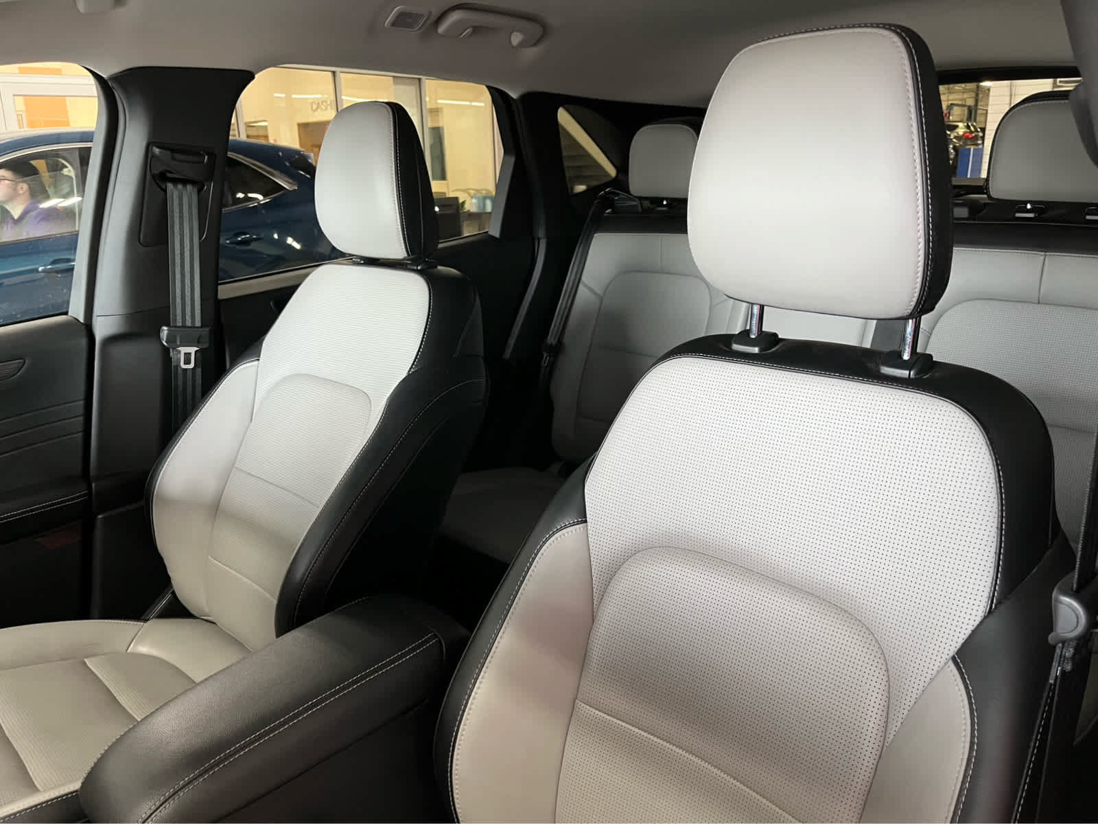 Certified 2023 Ford Escape Platinum AWD/4WD image 20