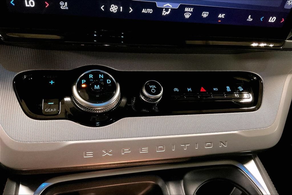Certified 2025 Ford Expedition Max Active AWD/4WD image 34