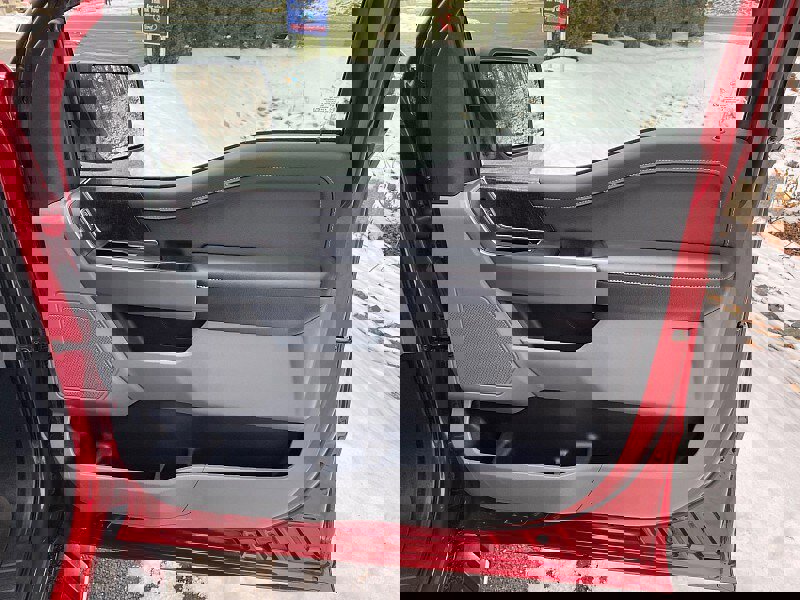 Certified 2022 Ford F150 XLT w/ Equipment Group 302A High image 29