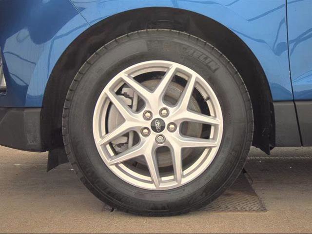 Certified 2024 Ford Edge SEL w/ Convenience Package AWD/4WD image 9