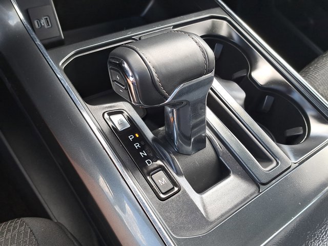 Certified 2022 Ford F150 XLT w/ Equipment Group 302A High image 35