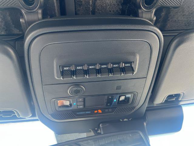 Certified 2025 Ford Bronco Badlands AWD/4WD image 38