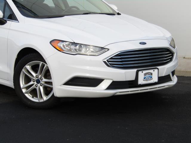 Certified 2018 Ford Fusion SE image 4