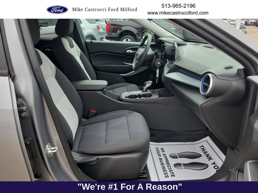 Used 2024 Chevrolet Trax LS w/ LS Convenience Package FWD image 22