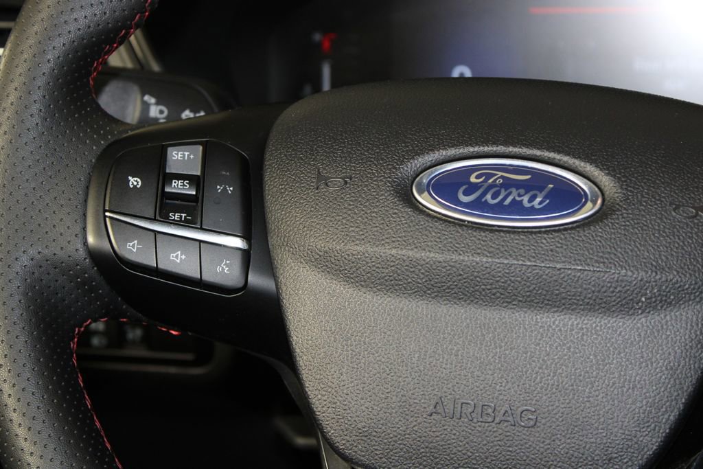 Certified 2025 Ford Escape ST-Line image 16