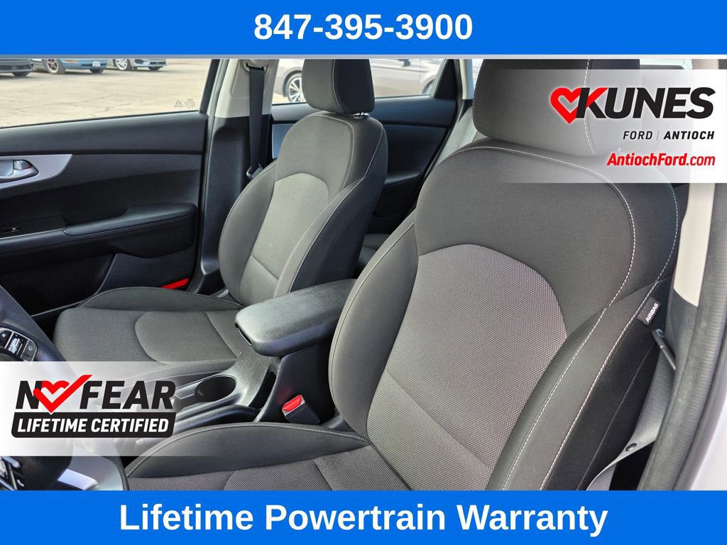 Used 2023 Kia Forte LXS w/ LXS Technology Package FWD image 19